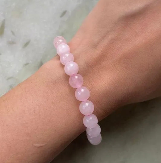 🌸 Rose Quartz — Heart Bloom Bracelet